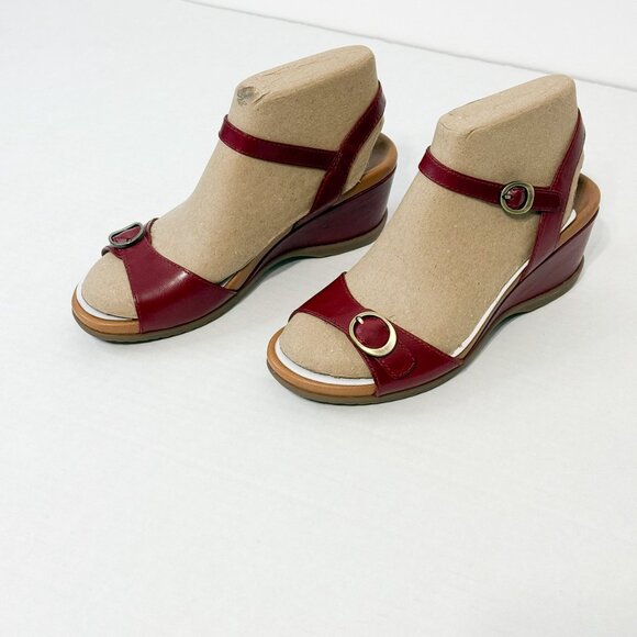 DANSKO NWB Sz 39 Red  Leather Arielle Glazed Kid Comfort Sandals - Picture 2 of 11